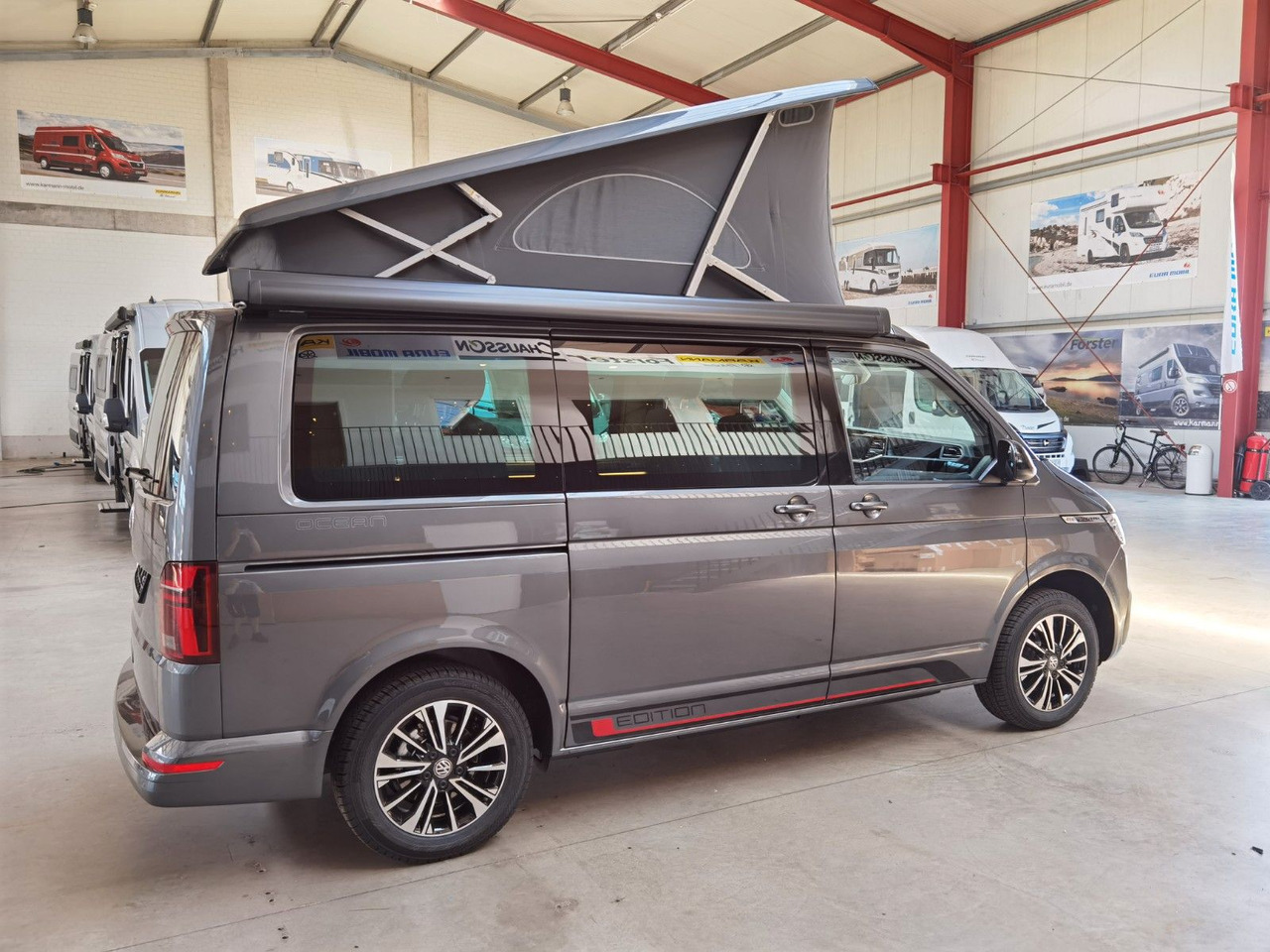 Volkswagen T6.1 CALIFORNIA OCEAN EDITION / DSG / NAVI / ACC - People carrier: picture 4 Volkswagen T6.1 CALIFORNIA OCEAN EDITION / DSG / NAVI / ACC - People carrier: picture 4
