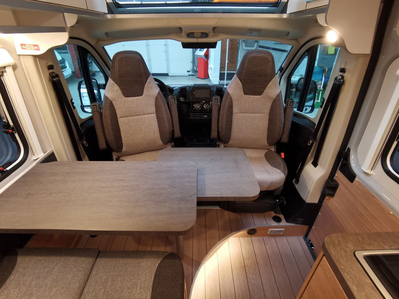 New Campervan Weinsberg CARABUS 600 MQ /140PS / CARE-DRIVE-PAKET ADVANCE: picture 11