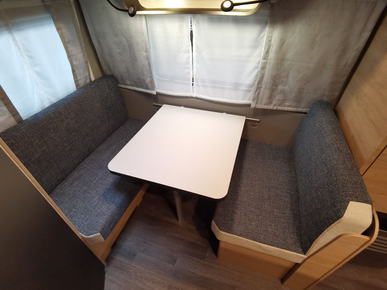 Caravan Weinsberg CARAONE 390 QD / -2026 -/ 1350 KG: picture 14 Caravan Weinsberg CARAONE 390 QD / -2026 -/ 1350 KG: picture 14