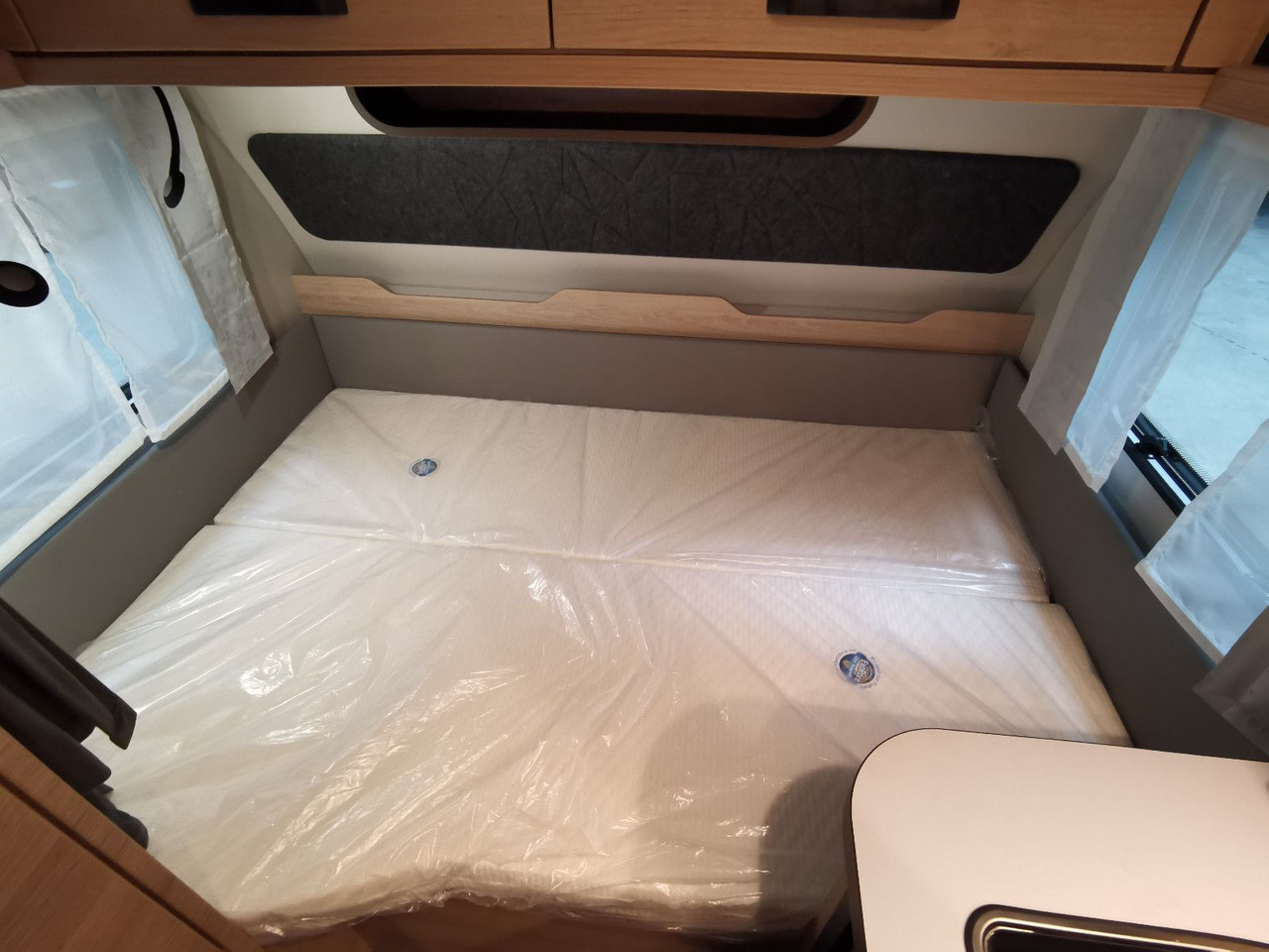 Caravan Weinsberg CARAONE 390 QD / -2026 -/ 1350 KG: picture 16 Caravan Weinsberg CARAONE 390 QD / -2026 -/ 1350 KG: picture 16