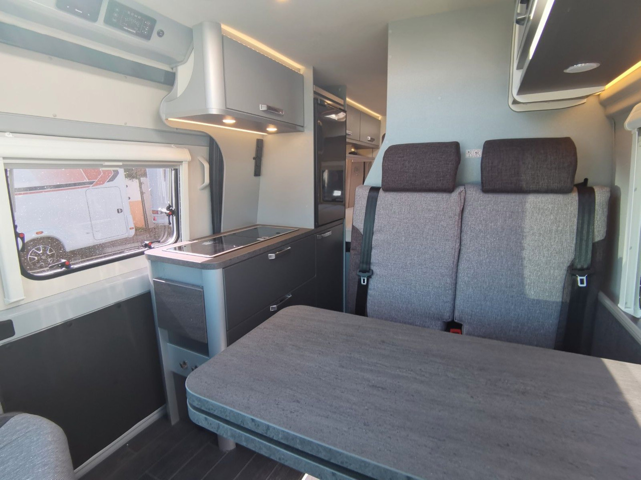 Campervan Weinsberg CARATOUR 600 MQ /165PS /FUNCTION & VOLTAGE PAKET: picture 13