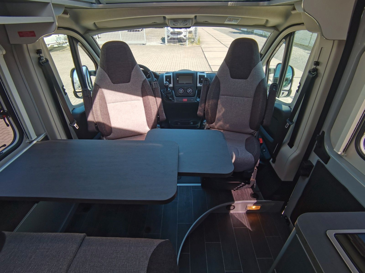 Campervan Weinsberg CARATOUR 600 MQ /165PS /FUNCTION & VOLTAGE PAKET: picture 12