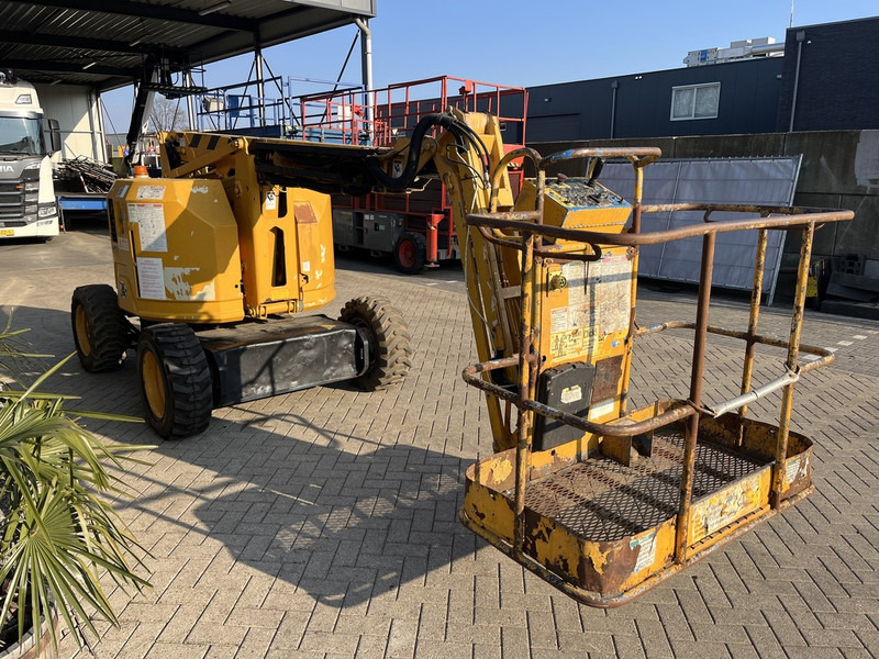 Genie Z-34/22 Knikarmhoogwerker 12.5M werkhoogte 4X4 Kubota Diesel 2002 - Articulated boom lift: picture 4 Genie Z-34/22 Knikarmhoogwerker 12.5M werkhoogte 4X4 Kubota Diesel 2002 - Articulated boom lift: picture 4
