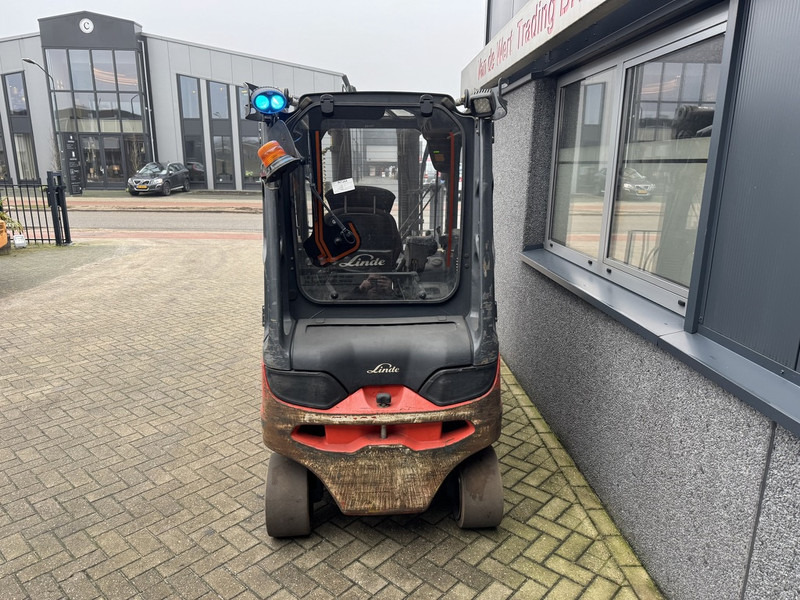 Linde E 25 L - Electric forklift: picture 4 Linde E 25 L - Electric forklift: picture 4