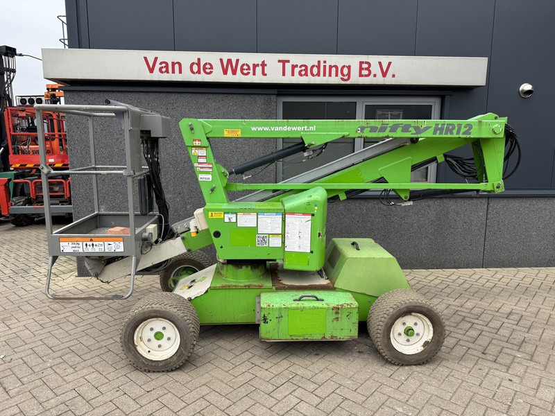 Niftylift HR12NDE Knikarmhoogwerker / Arbeitsbuhne HYBRIDE Kubota diesel 4x2 2014 - Articulated boom lift: picture 1 Niftylift HR12NDE Knikarmhoogwerker / Arbeitsbuhne HYBRIDE Kubota diesel 4x2 2014 - Articulated boom lift: picture 1