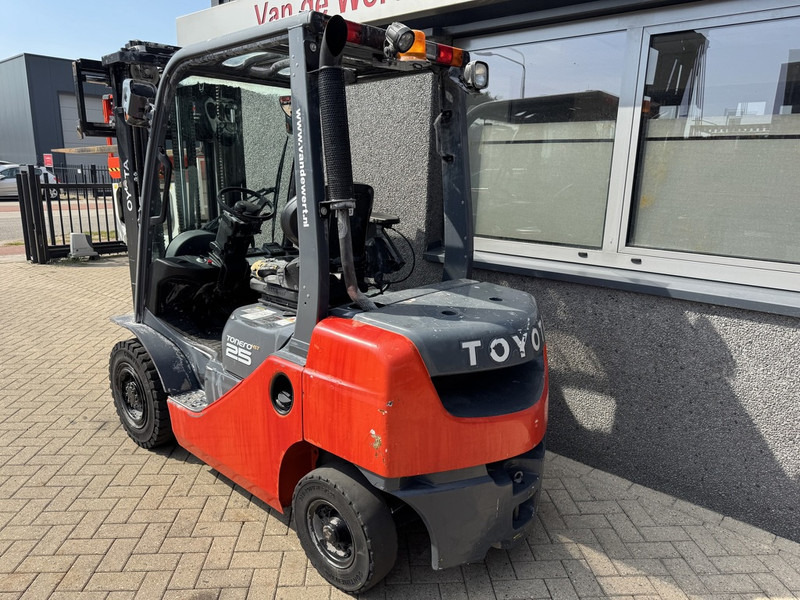 Toyota 06-8FDF25 Triplo 470 Freelift / Sideshift Diesel 2020 - Diesel forklift: picture 4 Toyota 06-8FDF25 Triplo 470 Freelift / Sideshift Diesel 2020 - Diesel forklift: picture 4