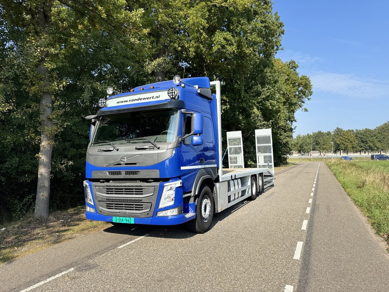 Volvo FM370 6X2 Machine Transporter / Oprij Vrachtwagen 2019 / EURO 6 / 550DKM / Steering Wheel / APK 11-2026 - Car transporter truck: picture 2 Volvo FM370 6X2 Machine Transporter / Oprij Vrachtwagen 2019 / EURO 6 / 550DKM / Steering Wheel / APK 11-2026 - Car transporter truck: picture 2