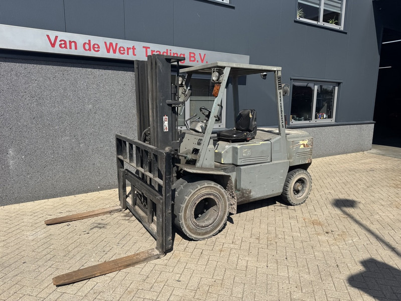 Yang FD-45 Triplo 465 Freelift/Sideshift Diesel 1999 - Diesel forklift: picture 2 Yang FD-45 Triplo 465 Freelift/Sideshift Diesel 1999 - Diesel forklift: picture 2