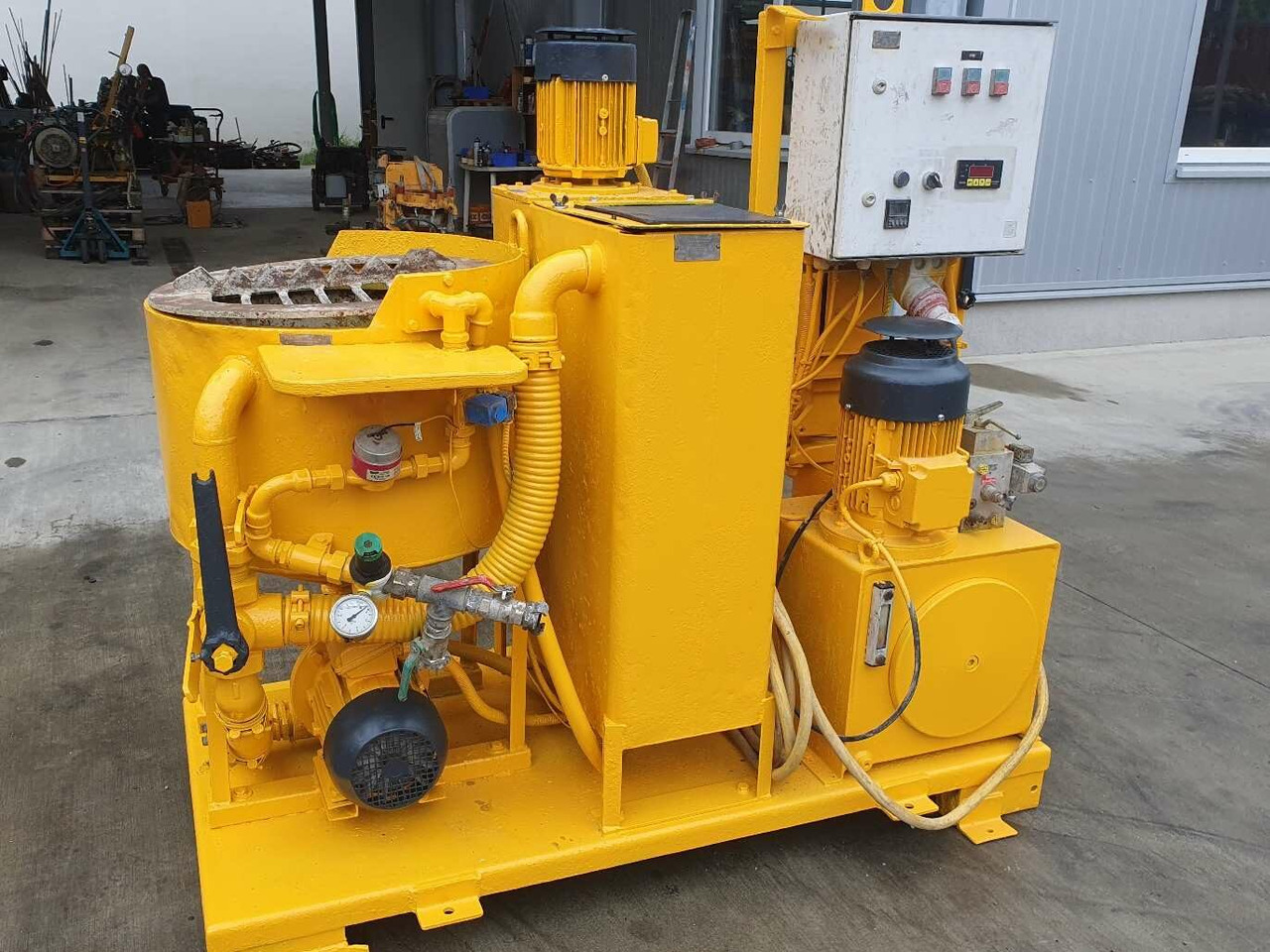 Häny IC 310 grout plant - Water pump: picture 1 Häny IC 310 grout plant - Water pump: picture 1