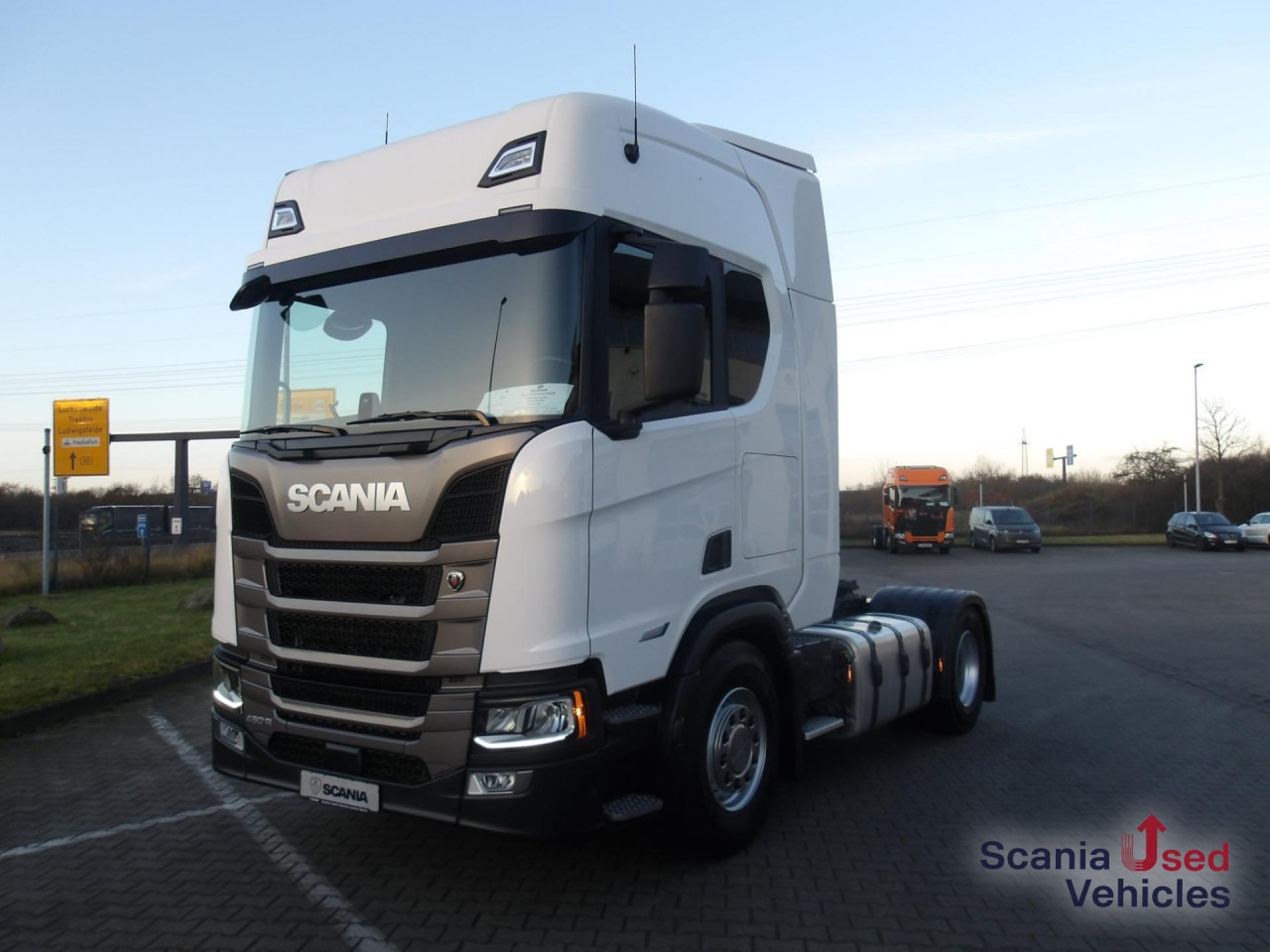 SCANIA R 460 A4x2NA Schubbodenhydraulik - Tractor unit: picture 1 SCANIA R 460 A4x2NA Schubbodenhydraulik - Tractor unit: picture 1