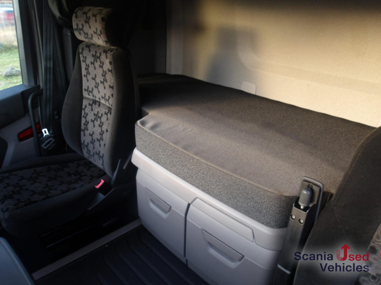 Tractor unit SCANIA R 460 A4x2NA Schubbodenhydraulik: picture 12 Tractor unit SCANIA R 460 A4x2NA Schubbodenhydraulik: picture 12