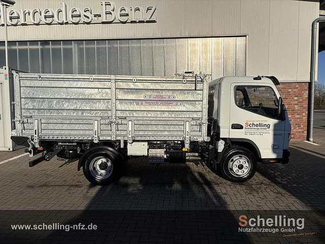 FUSO 7C15 - Dropside/ Flatbed truck: picture 2 FUSO 7C15 - Dropside/ Flatbed truck: picture 2