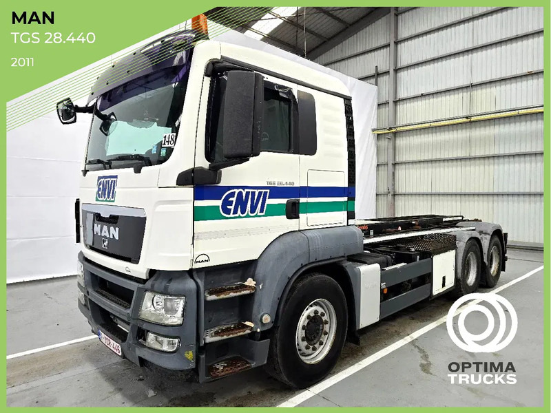 MAN TGS 28.440 6x2 / EURO 5 / AIRCO / LIFTAS / 10 roues - 10 tyres - Cab chassis truck: picture 1 MAN TGS 28.440 6x2 / EURO 5 / AIRCO / LIFTAS / 10 roues - 10 tyres - Cab chassis truck: picture 1