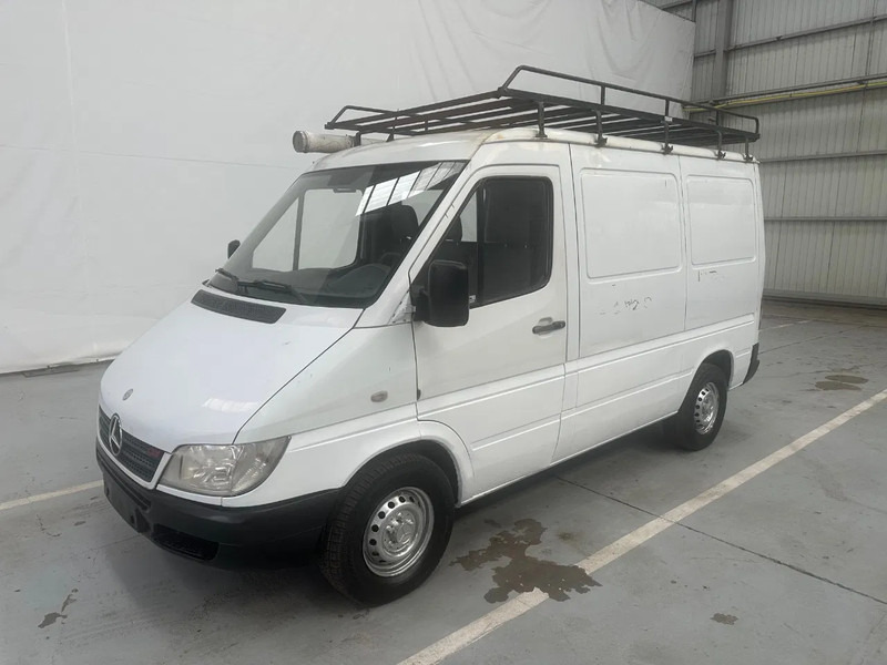 Mercedes-Benz Sprinter 208 - Small van: picture 1 Mercedes-Benz Sprinter 208 - Small van: picture 1