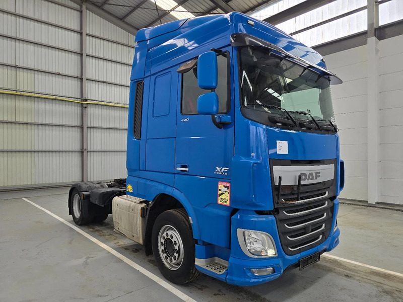 DAF XF 440 EURO 6 / AIRCO - Tractor unit: picture 3 DAF XF 440 EURO 6 / AIRCO - Tractor unit: picture 3