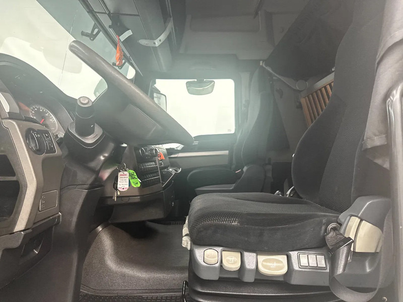 Tractor unit MAN TGX 18.440 XLX/ 8 Pieces-Stuck / Euro 5: picture 14 Tractor unit MAN TGX 18.440 XLX/ 8 Pieces-Stuck / Euro 5: picture 14