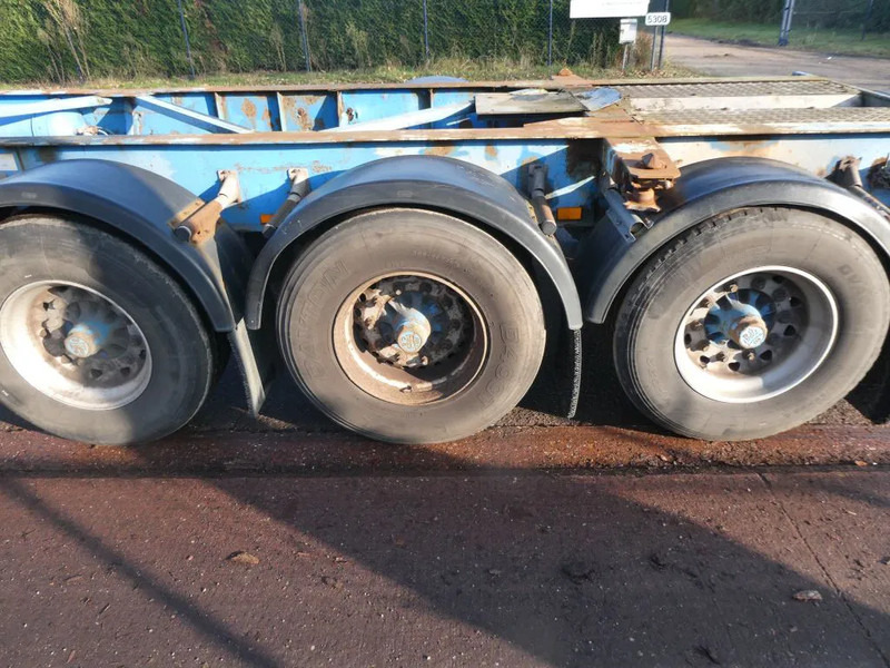 Van Hool 3B0049 30 ft - Container transporter/ Swap body semi-trailer: picture 3 Van Hool 3B0049 30 ft - Container transporter/ Swap body semi-trailer: picture 3