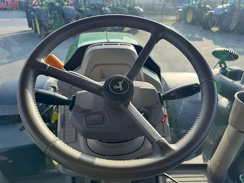 Farm tractor John Deere 6R195 AP 50KM COMMAND-PRO G5-PLUS 2024 705 UUR!!!: picture 18 Farm tractor John Deere 6R195 AP 50KM COMMAND-PRO G5-PLUS 2024 705 UUR!!!: picture 18
