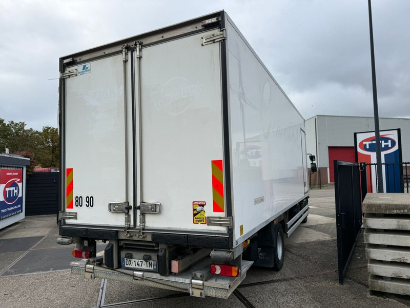 Renault D210.14 Frigobox Multitemp + Taillift CARRIER SUPRA 850 - Refrigerated truck: picture 4 Renault D210.14 Frigobox Multitemp + Taillift CARRIER SUPRA 850 - Refrigerated truck: picture 4