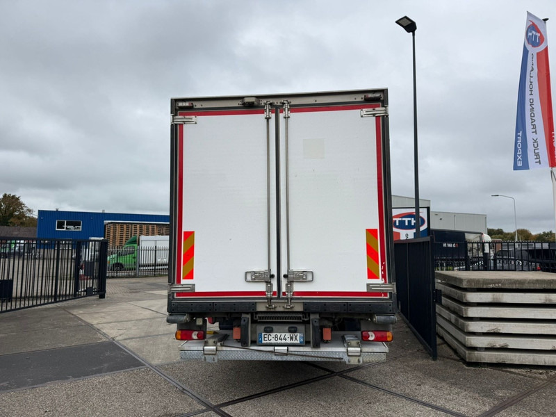 Renault D210.14 Frigobox Multitemp + Taillift THERMO KING T800R - Refrigerated truck: picture 4 Renault D210.14 Frigobox Multitemp + Taillift THERMO KING T800R - Refrigerated truck: picture 4