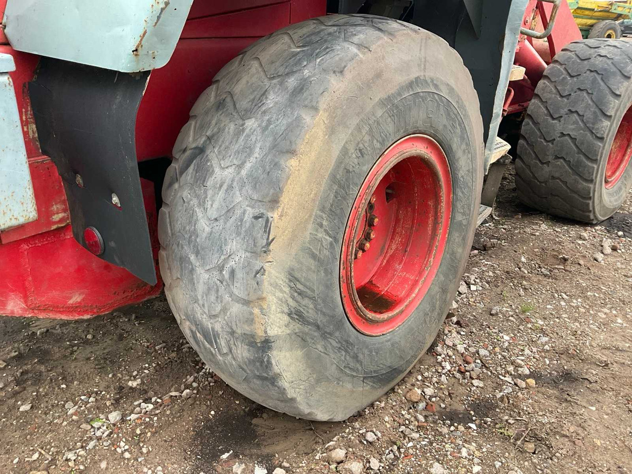 Wheel loader 1996 KOMATSU WH320-3H WHEEL LOADER: picture 20 Wheel loader 1996 KOMATSU WH320-3H WHEEL LOADER: picture 20