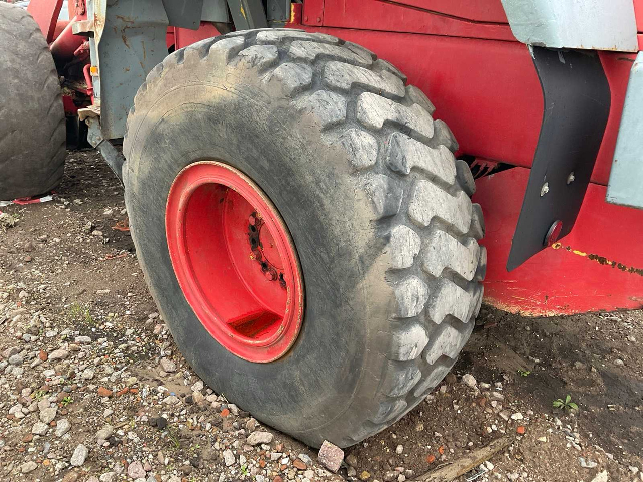 Wheel loader 1996 KOMATSU WH320-3H WHEEL LOADER: picture 19 Wheel loader 1996 KOMATSU WH320-3H WHEEL LOADER: picture 19