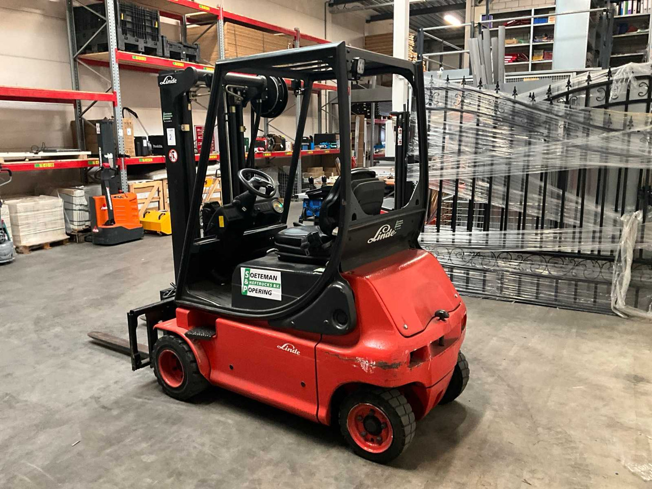 1999 LINDE E 18 P FORKLIFT - Forklift: picture 4 1999 LINDE E 18 P FORKLIFT - Forklift: picture 4