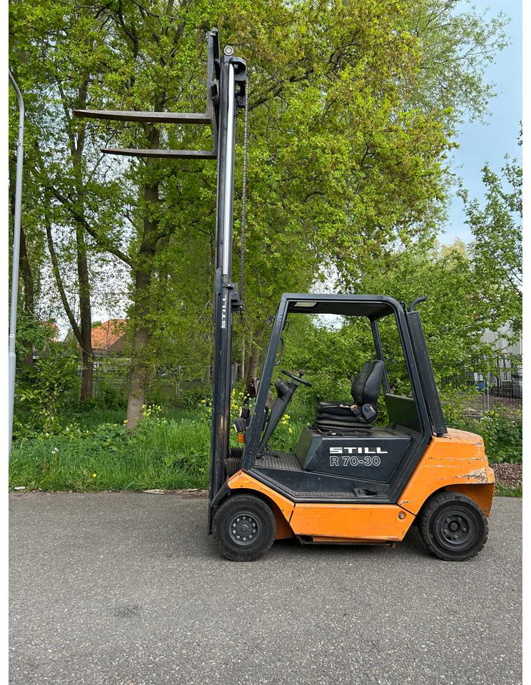 1999 STILL R70-30 DIESEL FORKLIFT - Forklift: picture 3 1999 STILL R70-30 DIESEL FORKLIFT - Forklift: picture 3