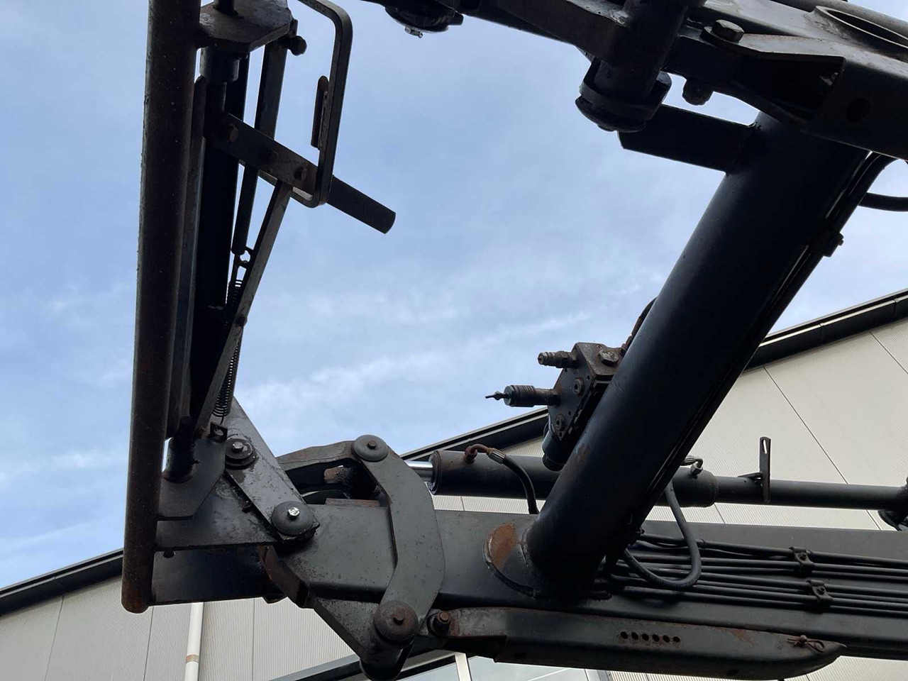 Farm tractor 1999 VALTRA 6400 ALL-WHEEL DRIVE AGRICULTURAL TRACTOR: picture 10