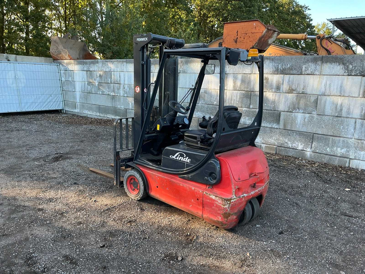 2003 LINDE E16 C02 FORKLIFT - Forklift: picture 3 2003 LINDE E16 C02 FORKLIFT - Forklift: picture 3