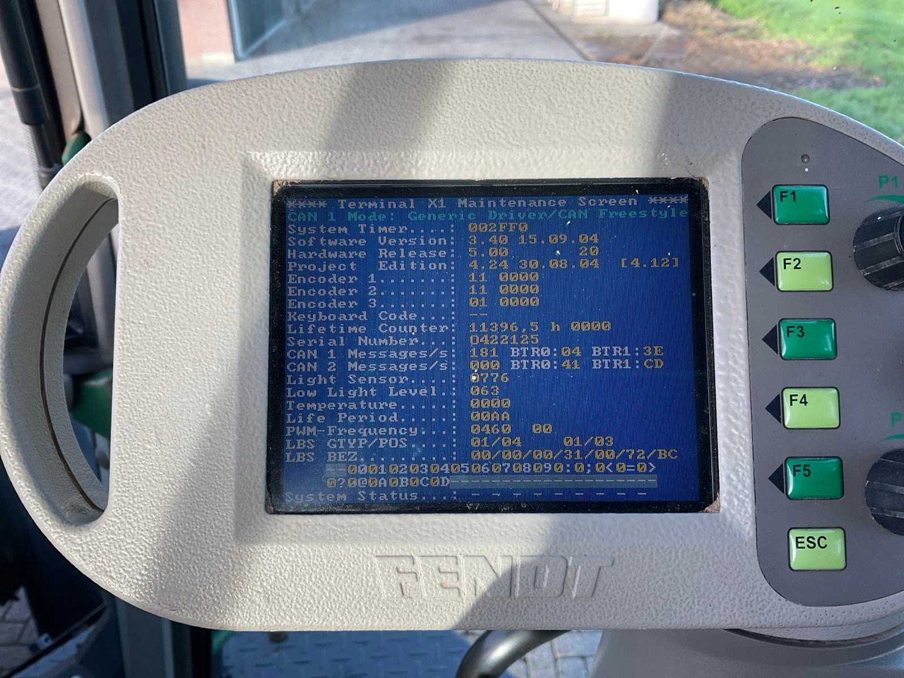 Farm tractor 2004 FENDT 916 VARIO TMS ALL-WHEEL DRIVE AGRICULTURAL TRACTOR: picture 38 Farm tractor 2004 FENDT 916 VARIO TMS ALL-WHEEL DRIVE AGRICULTURAL TRACTOR: picture 38