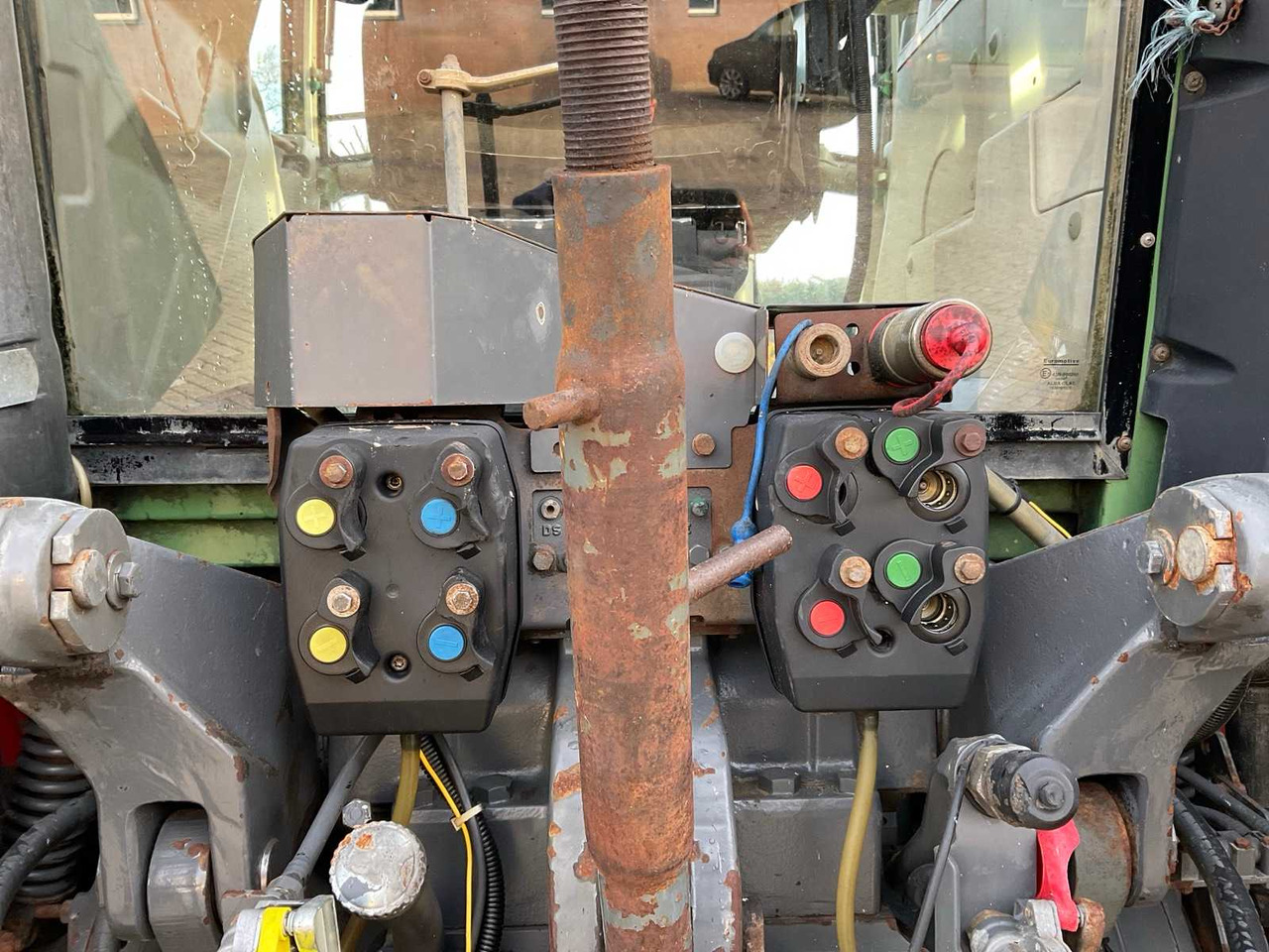 Farm tractor 2004 FENDT 916 VARIO TMS ALL-WHEEL DRIVE AGRICULTURAL TRACTOR: picture 23 Farm tractor 2004 FENDT 916 VARIO TMS ALL-WHEEL DRIVE AGRICULTURAL TRACTOR: picture 23