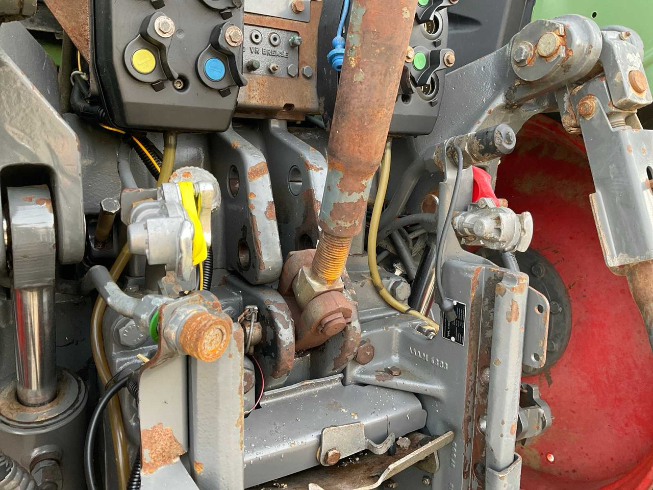 Farm tractor 2004 FENDT 916 VARIO TMS ALL-WHEEL DRIVE AGRICULTURAL TRACTOR: picture 24 Farm tractor 2004 FENDT 916 VARIO TMS ALL-WHEEL DRIVE AGRICULTURAL TRACTOR: picture 24