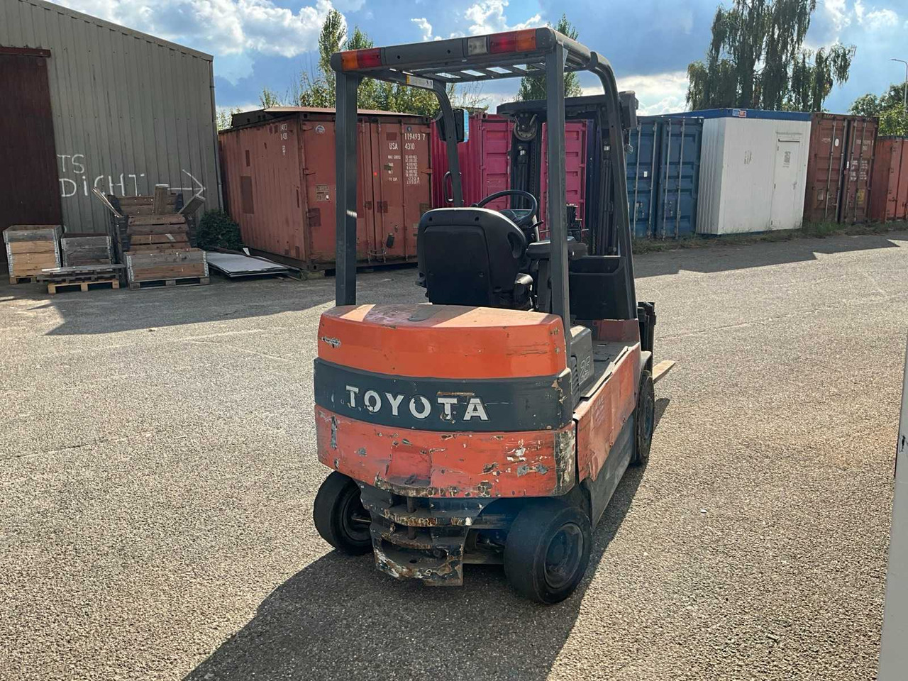 2004 TOYOTA 7FBMF25 FORKLIFT - Forklift: picture 3 2004 TOYOTA 7FBMF25 FORKLIFT - Forklift: picture 3