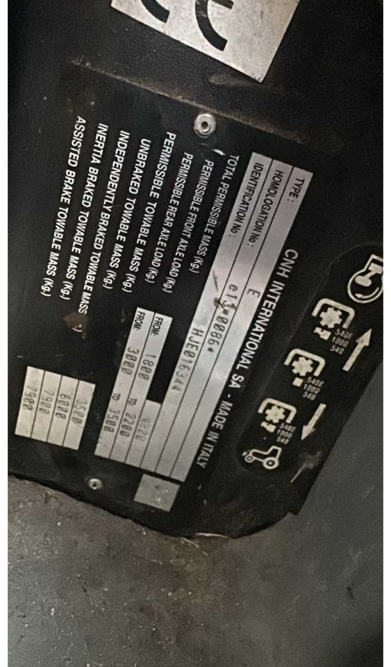 Farm tractor 2005 NEW HOLLAND TN60DA ALL-WHEEL DRIVE FARM TRACTOR: picture 8 Farm tractor 2005 NEW HOLLAND TN60DA ALL-WHEEL DRIVE FARM TRACTOR: picture 8