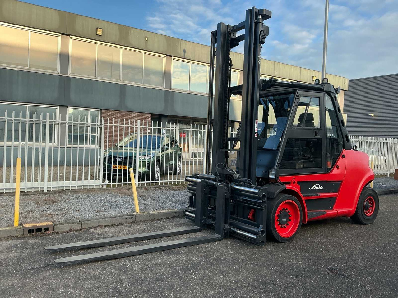 2006 LINDE H80/900-03 FORKLIFT - Forklift: picture 1 2006 LINDE H80/900-03 FORKLIFT - Forklift: picture 1