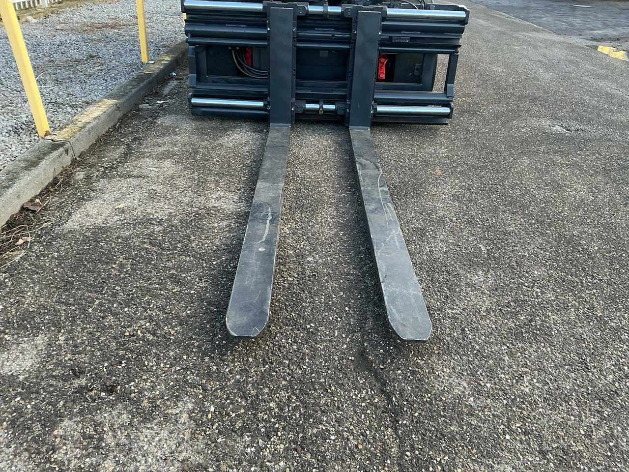 2006 LINDE H80/900-03 FORKLIFT - Forklift: picture 2 2006 LINDE H80/900-03 FORKLIFT - Forklift: picture 2