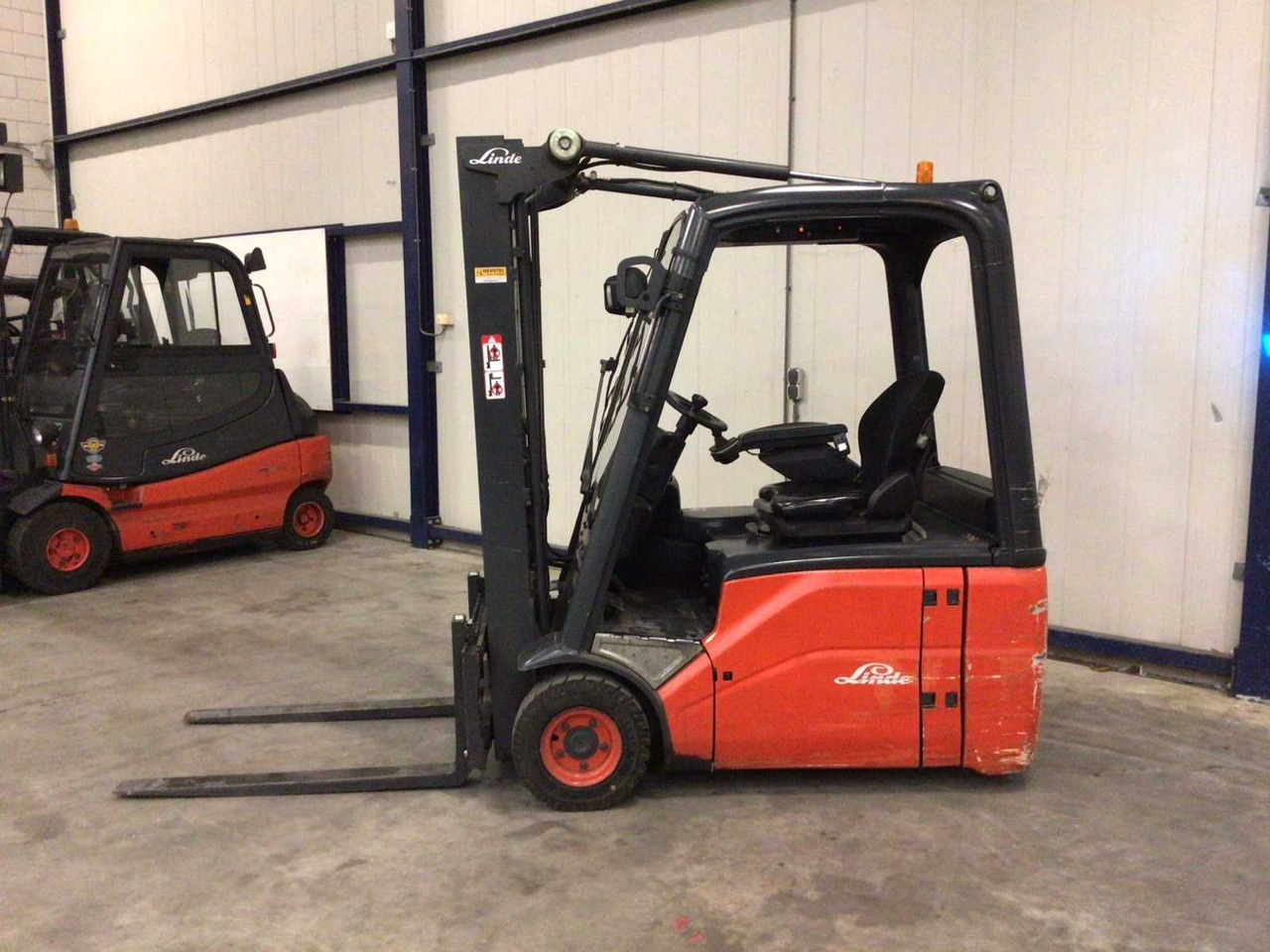 2007 LINDE E16 FORKLIFT - Forklift: picture 2 2007 LINDE E16 FORKLIFT - Forklift: picture 2
