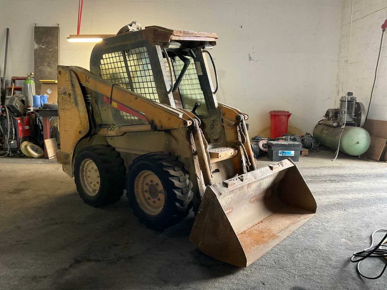 2010 CASE 410 SKID STEER LOADER - Compact track loader: picture 3 2010 CASE 410 SKID STEER LOADER - Compact track loader: picture 3