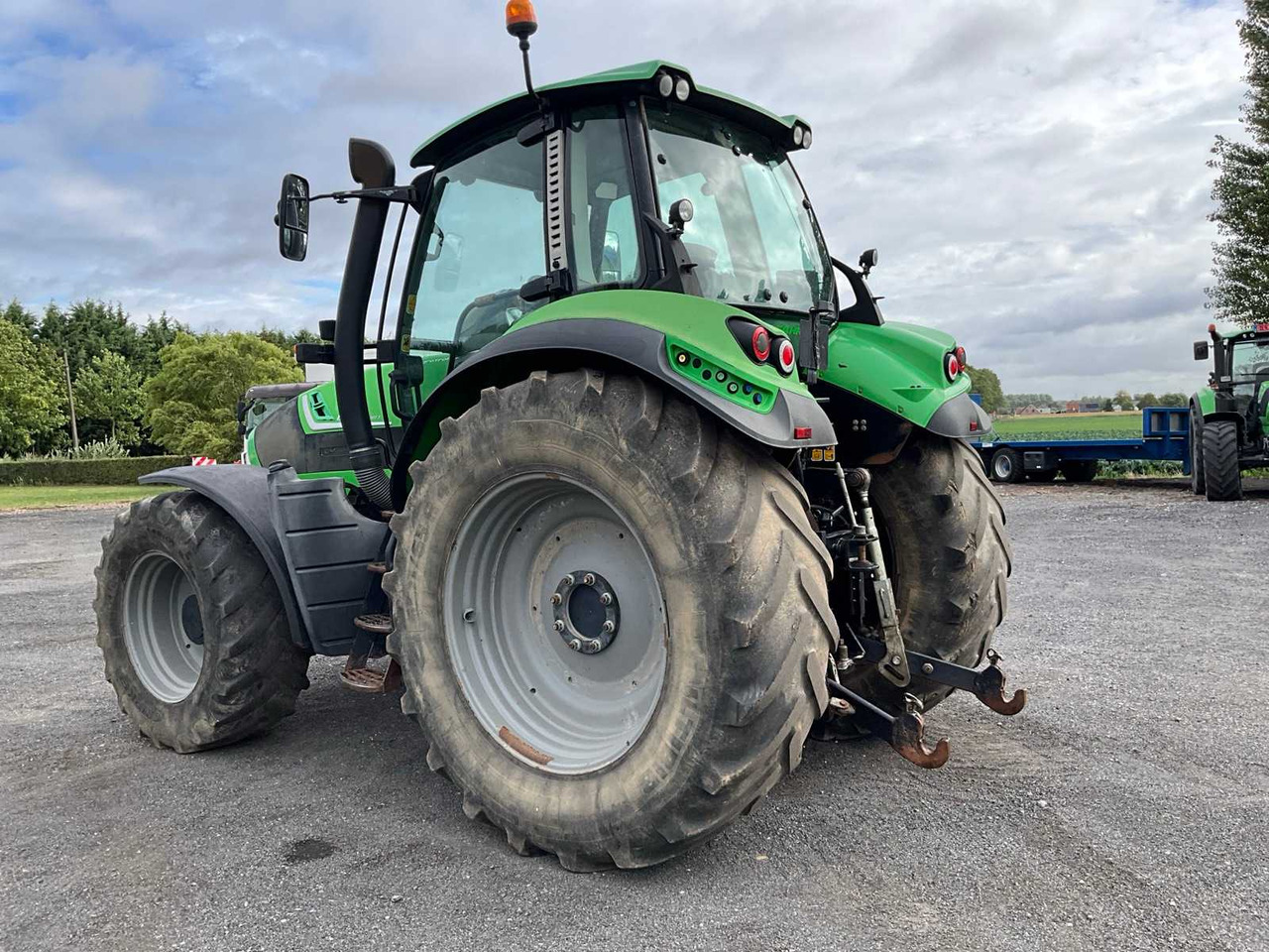 2015 Four-wheel drive farm tractor - Farm tractor: picture 3 2015 Four-wheel drive farm tractor - Farm tractor: picture 3