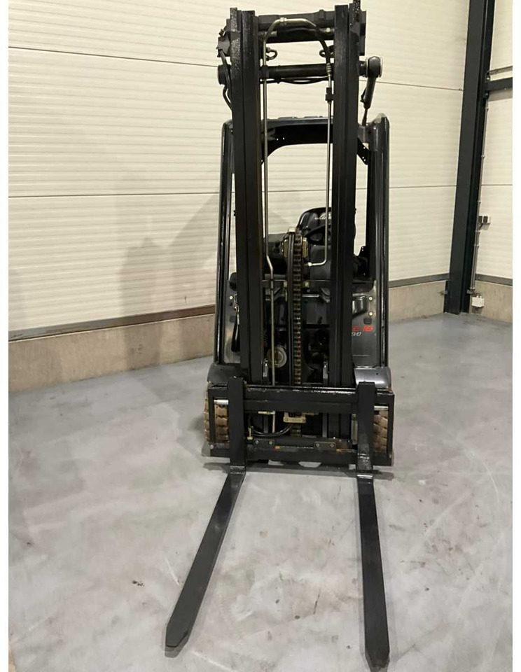 2015 LINDE E16-02 1600KG 3915HOUR FORKLIFT - Forklift: picture 5 2015 LINDE E16-02 1600KG 3915HOUR FORKLIFT - Forklift: picture 5