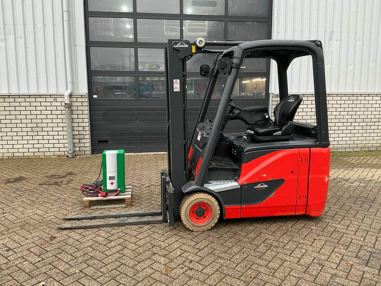2015 LINDE E16H-02 EVO FORKLIFT - Forklift: picture 2 2015 LINDE E16H-02 EVO FORKLIFT - Forklift: picture 2