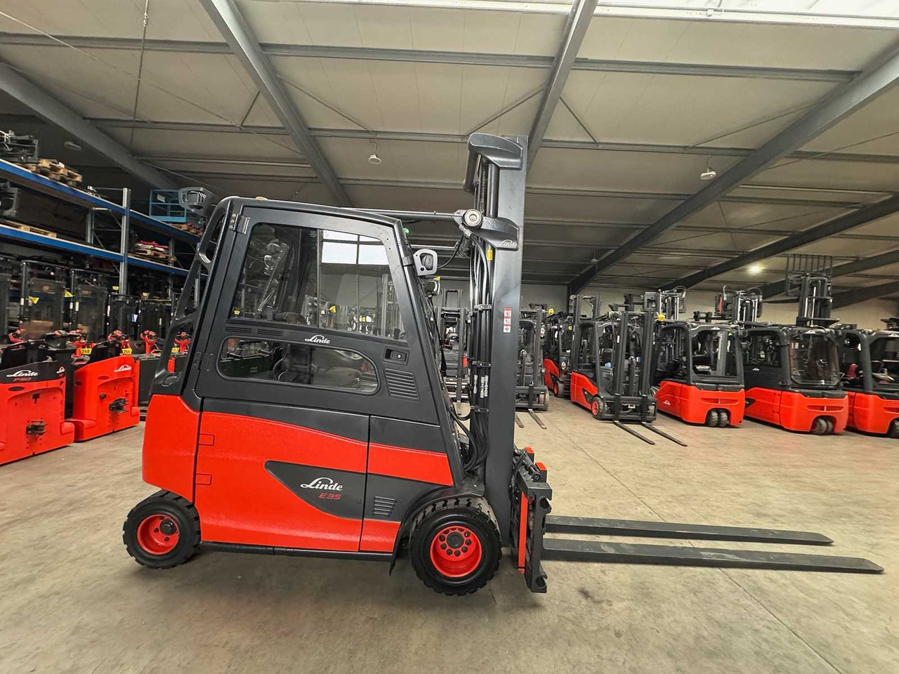 2015 SERVICE+UVV 11/2026 LINDE E35HL 3,500KG ELECTRIC FORKLIFT 10,865 HOURS E30 E40 - Forklift: picture 4 2015 SERVICE+UVV 11/2026 LINDE E35HL 3,500KG ELECTRIC FORKLIFT 10,865 HOURS E30 E40 - Forklift: picture 4