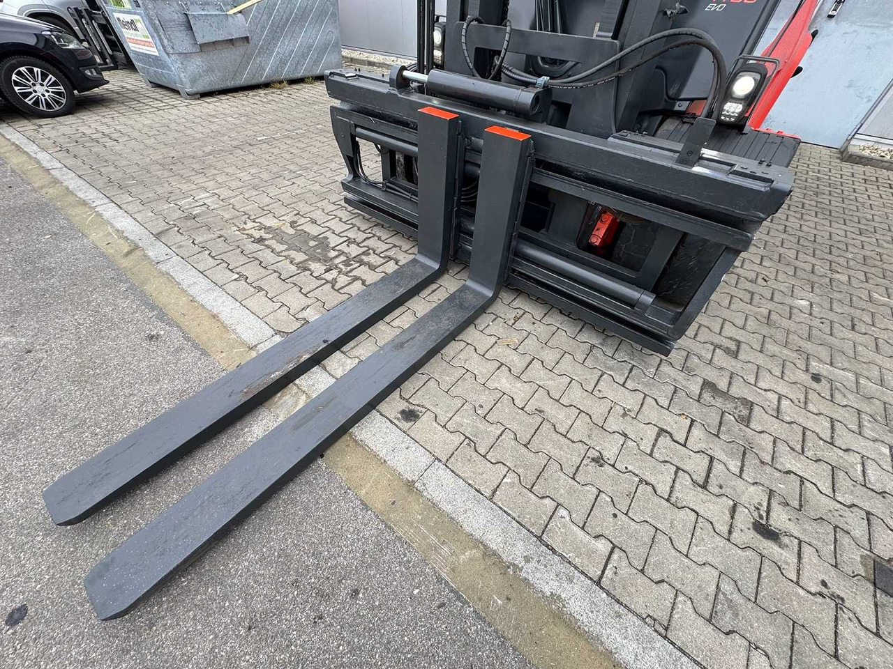 2016 LINDE H80D-900 H80 8,000KG DIESEL FORKLIFT FORKLIFT 3+4TH VALVE ZVG+SS 5,446 HOURS. - Forklift: picture 4 2016 LINDE H80D-900 H80 8,000KG DIESEL FORKLIFT FORKLIFT 3+4TH VALVE ZVG+SS 5,446 HOURS. - Forklift: picture 4