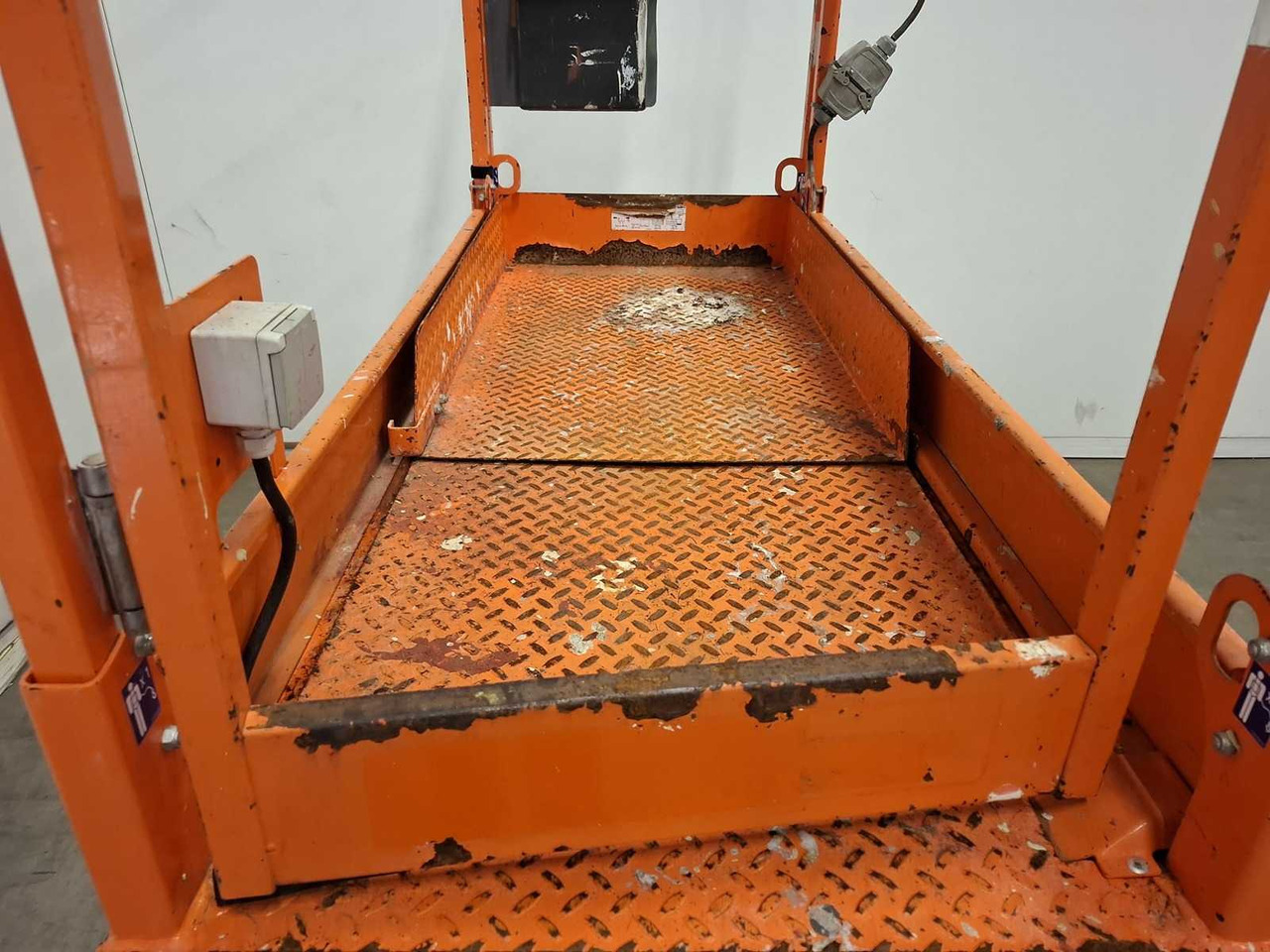 Aerial platform 2016 SKYJACK SJ3219 AERIAL WORK PLATFORM: picture 10