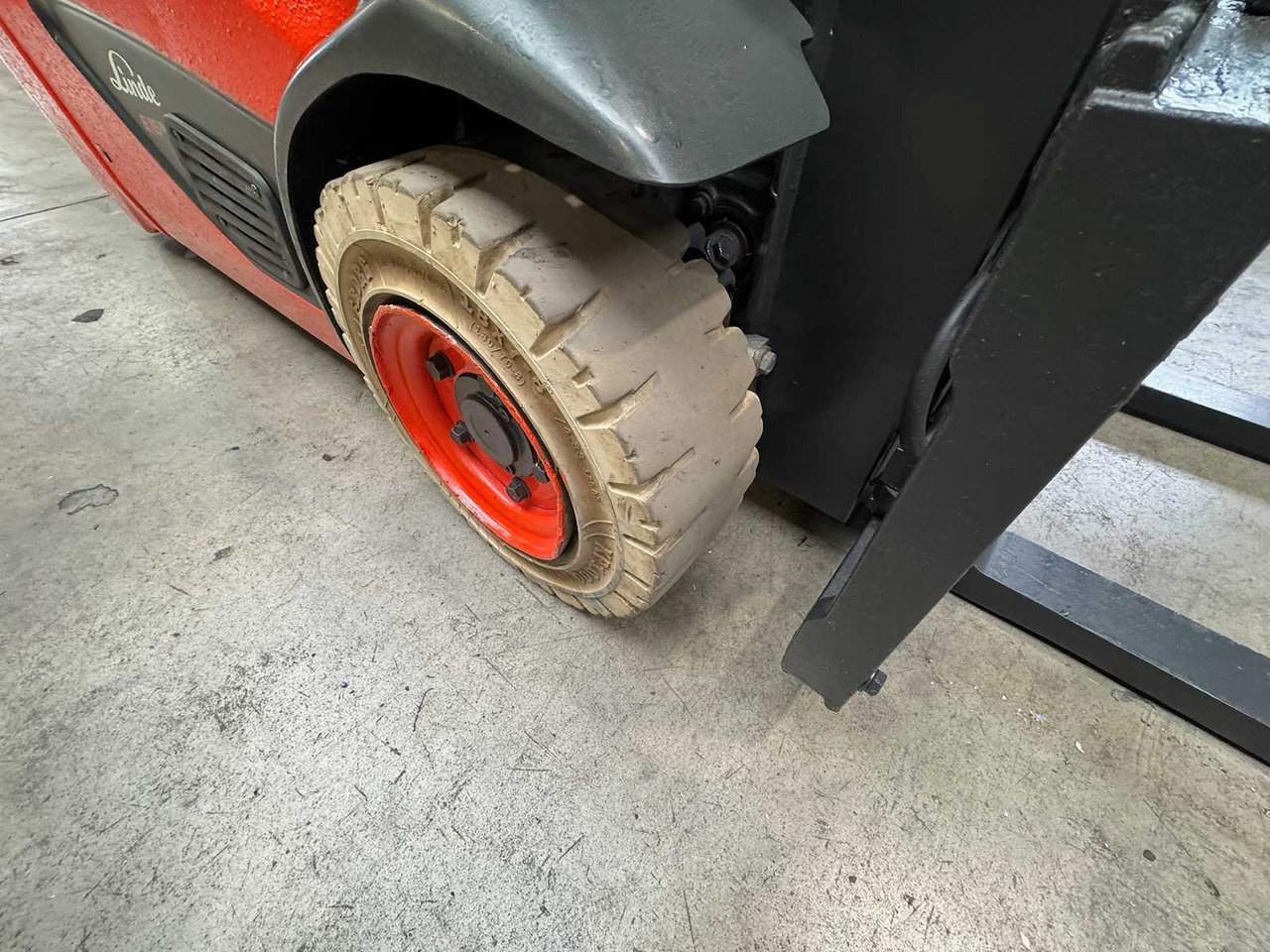 Forklift 2017 SERVICE+UVV 11/2026 LINDE E16 1,600KG ELECTRIC FORKLIFT 5,866 HOURS: picture 11 Forklift 2017 SERVICE+UVV 11/2026 LINDE E16 1,600KG ELECTRIC FORKLIFT 5,866 HOURS: picture 11