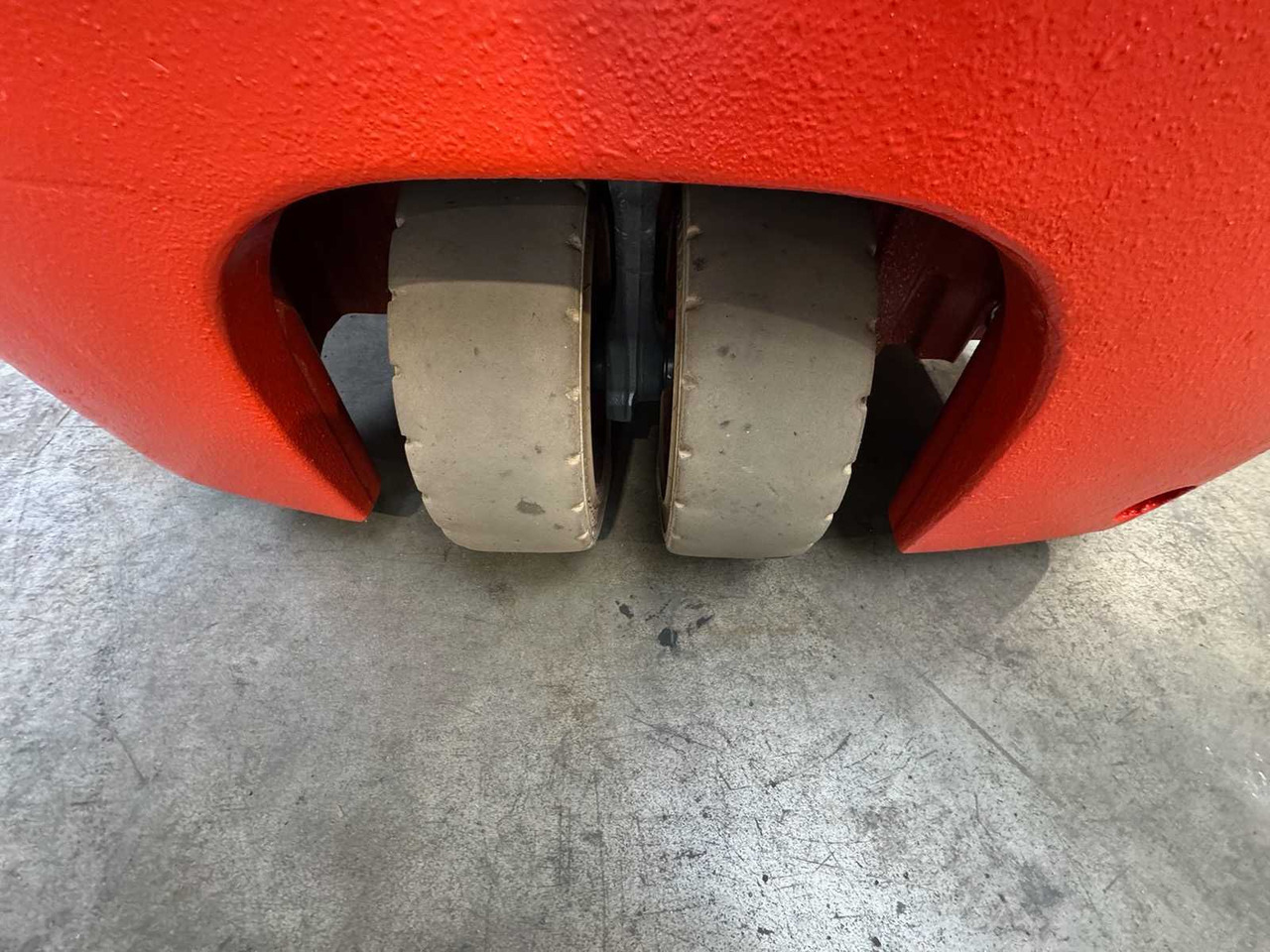 Forklift 2017 SERVICE+UVV 11/2026 LINDE E16 1,600KG ELECTRIC FORKLIFT 5,866 HOURS: picture 12 Forklift 2017 SERVICE+UVV 11/2026 LINDE E16 1,600KG ELECTRIC FORKLIFT 5,866 HOURS: picture 12