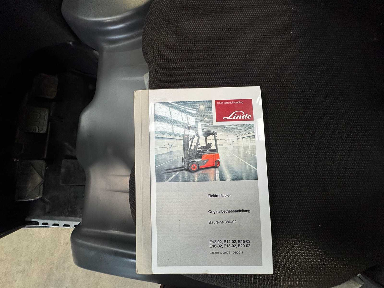 Forklift 2017 SERVICE+UVV 11/2026 LINDE E16 1,600KG ELECTRIC FORKLIFT 5,866 HOURS: picture 19 Forklift 2017 SERVICE+UVV 11/2026 LINDE E16 1,600KG ELECTRIC FORKLIFT 5,866 HOURS: picture 19