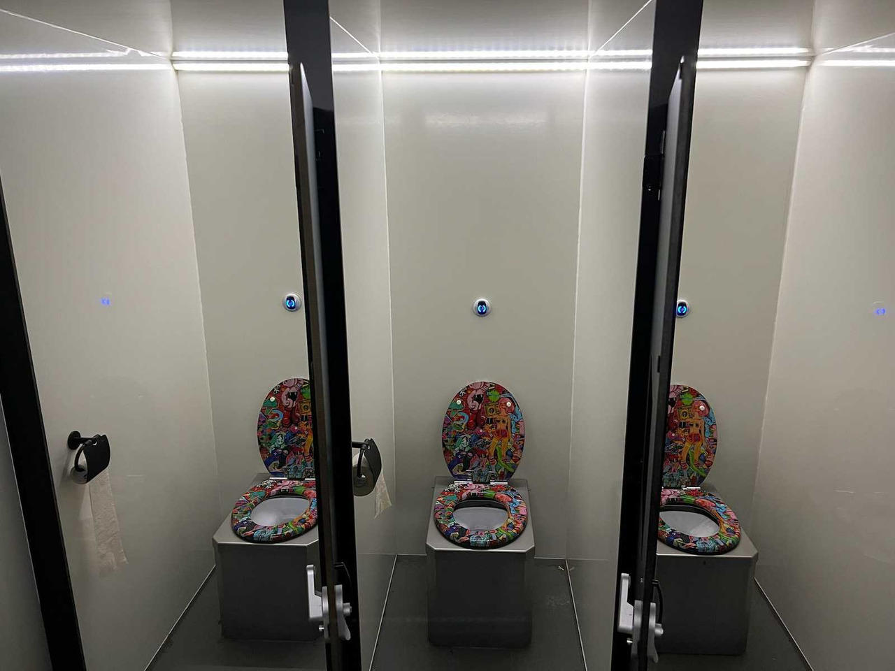 2020 Luxury Self Sufficient Toilet Trailer - Construction container: picture 3 2020 Luxury Self Sufficient Toilet Trailer - Construction container: picture 3