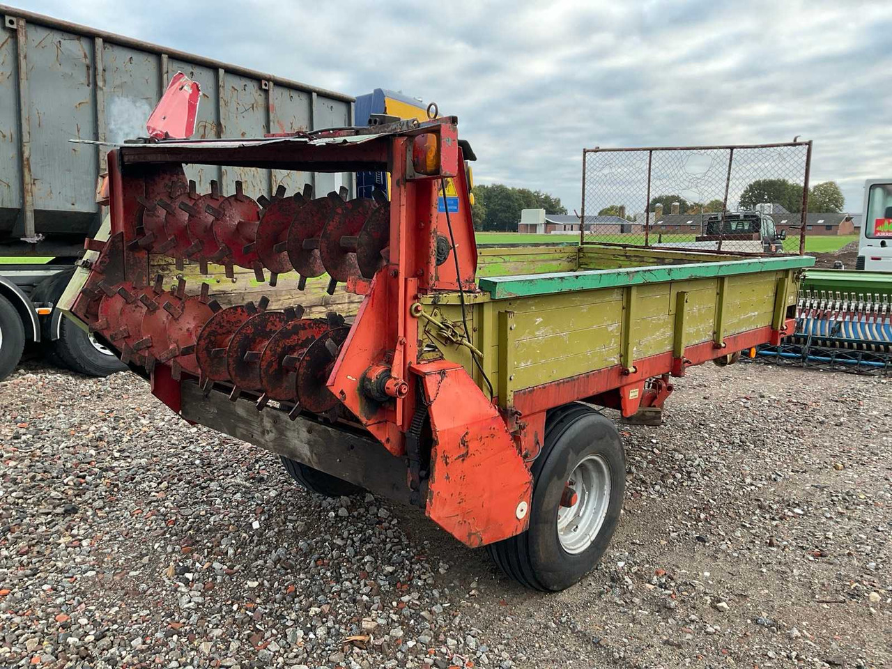 Bergmann M 64 - Fertilizing equipment: picture 3 Bergmann M 64 - Fertilizing equipment: picture 3